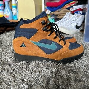 Vtg 1995 Women's Torre Mid ACG Hiking Boots Hiking Suede Sz 8.5